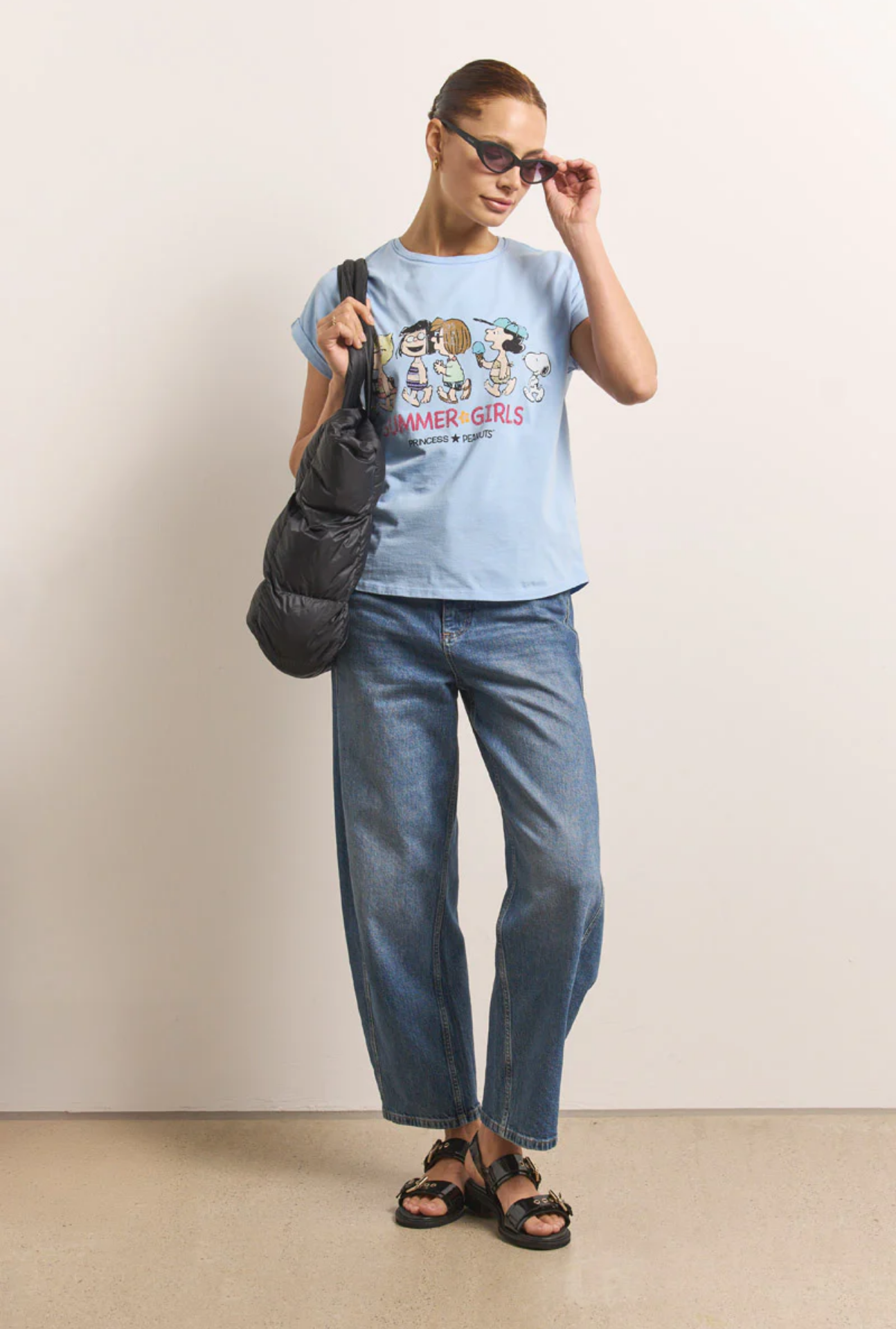 Center fashion image