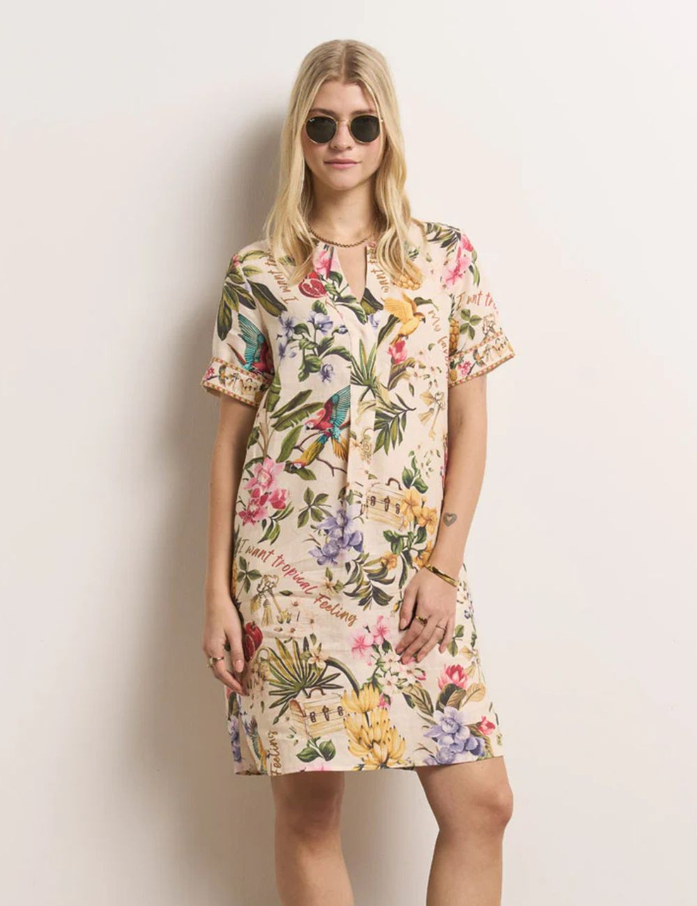 Right fashion image