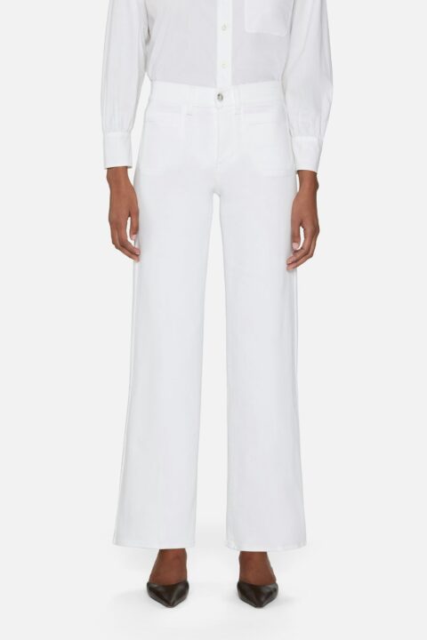 Le palazzo slim à poche moderniste en blanc