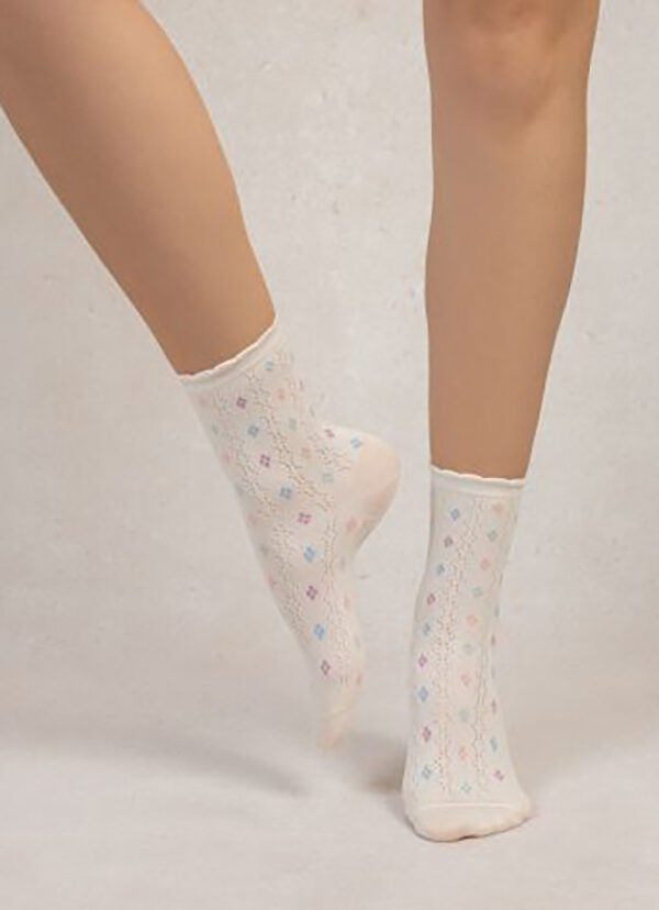 Chaussettes courtes à petits losanges ajourés