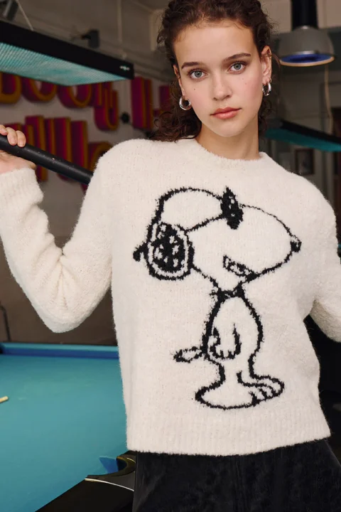 Princess Goes Hollywood - White Snoopy cuddly sweater