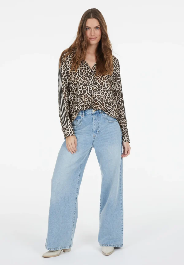 Marc Aurel Shirt with leopard print and stripes
