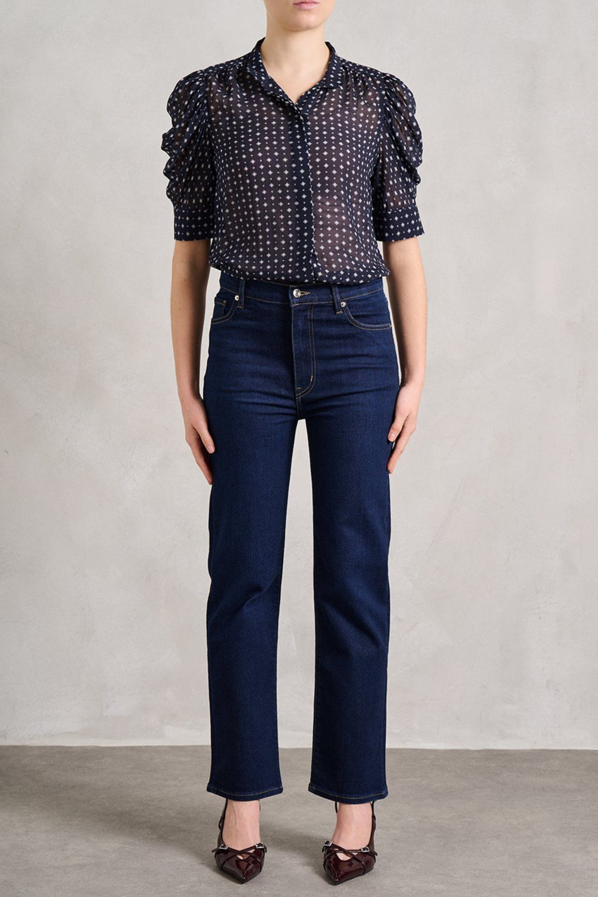 Center fashion image