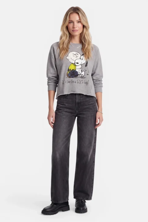 Princess Goes Hollywood | Grey Peanuts Hug Sweatshirt
